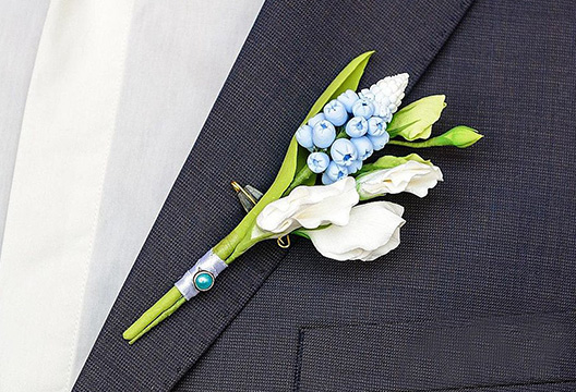 Бутоньерка 28