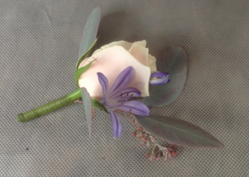 Бутоньерка «Море чувств»