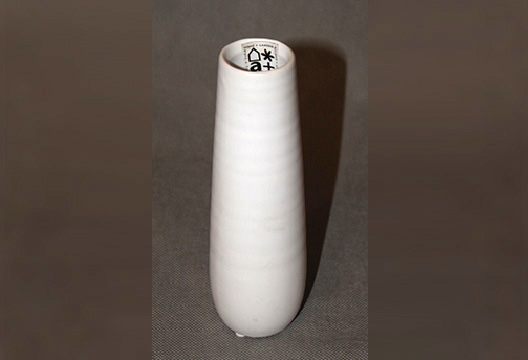 Керамическая белая ваза 2